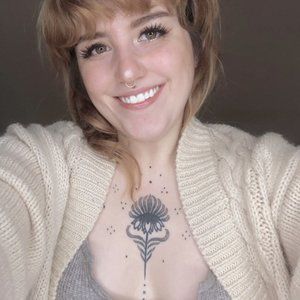 Meet your Posher, Christine